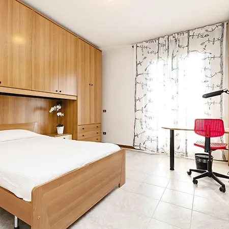 Διαμέρισμα Colourful Flat Borgo Roma *