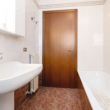 Colourful Flat Borgo Roma *