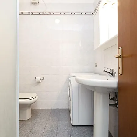 Colourful Flat Borgo Roma Apartment Verona