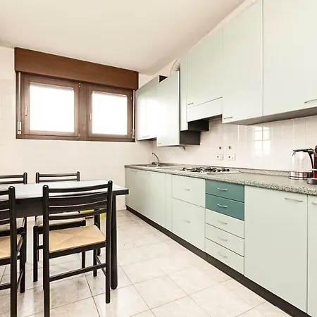 Apartment Colourful Flat Borgo Roma Verona
